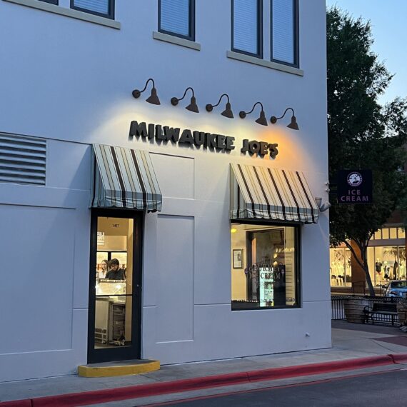 Milwaukee Joe's storefront entrance in Southlake Town Square